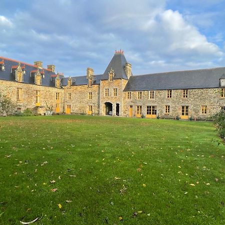 Hotel Domaine Du Manoir De Vains Exterior foto