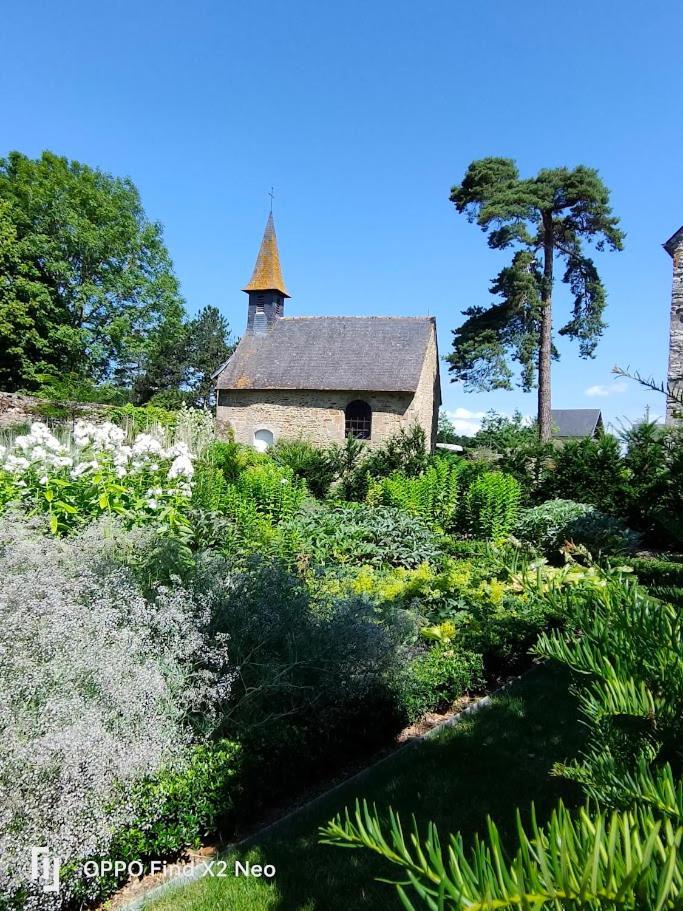 Hotel Domaine Du Manoir De Vains Exterior foto